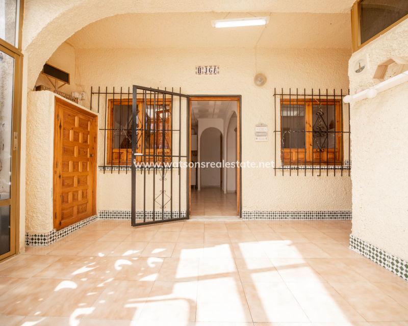 Resale - Terraced - Urb. La Marina