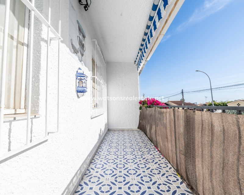 Resale - Terraced - Urb. La Marina