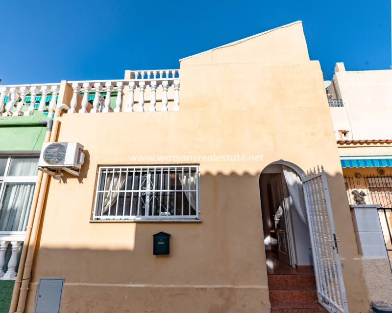 Resale - Terraced - Urb. La Marina