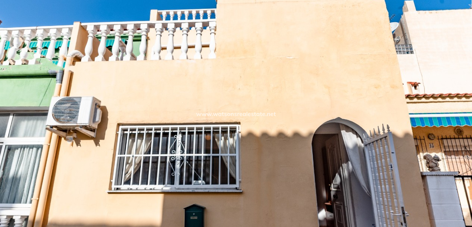 Resale - Terraced - Urb. La Marina