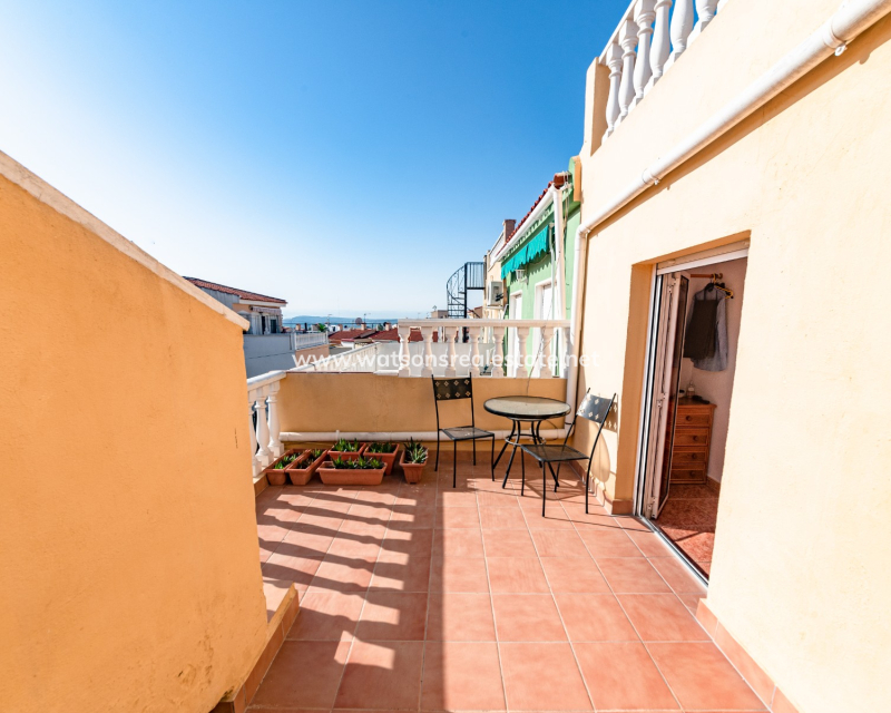Resale - Terraced - Urb. La Marina