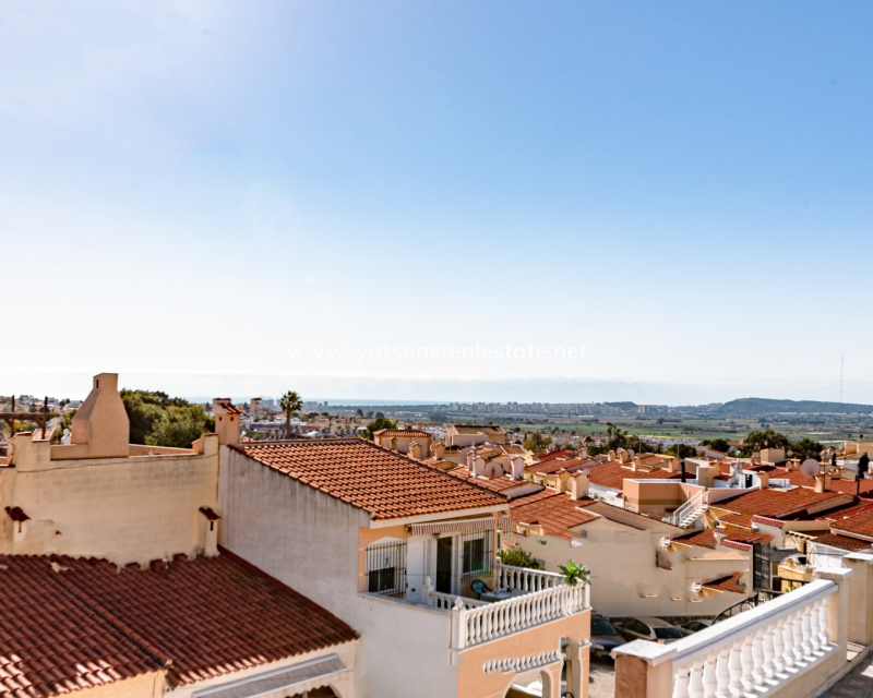 Resale - Terraced - Urb. La Marina