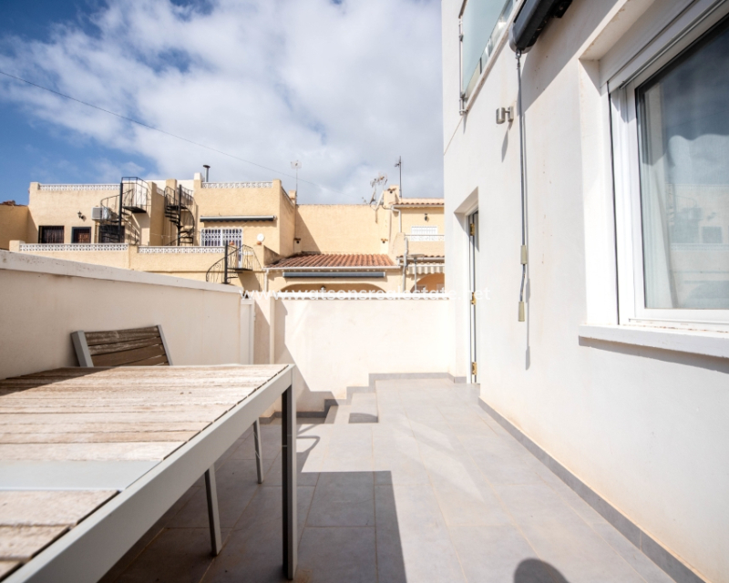 Resale - Terraced - Urb. La Marina