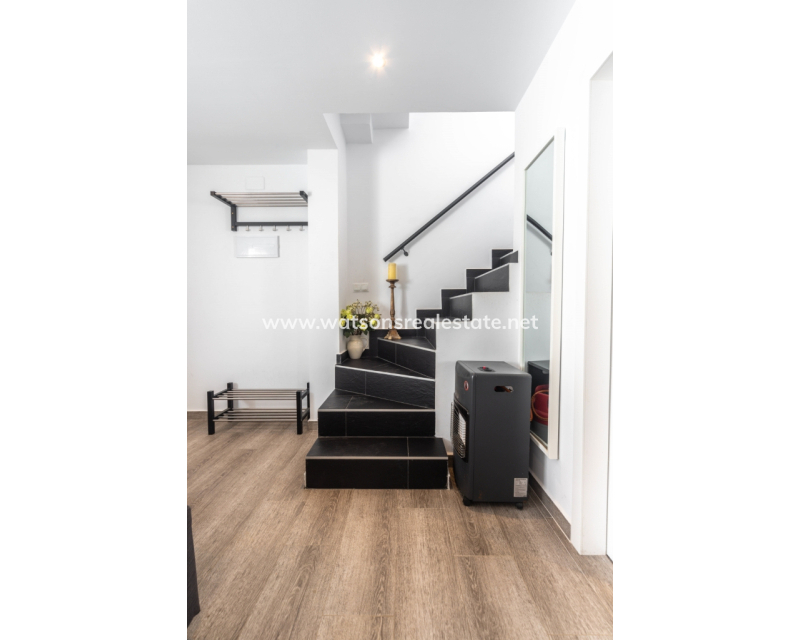 Resale - Terraced - Urb. La Marina