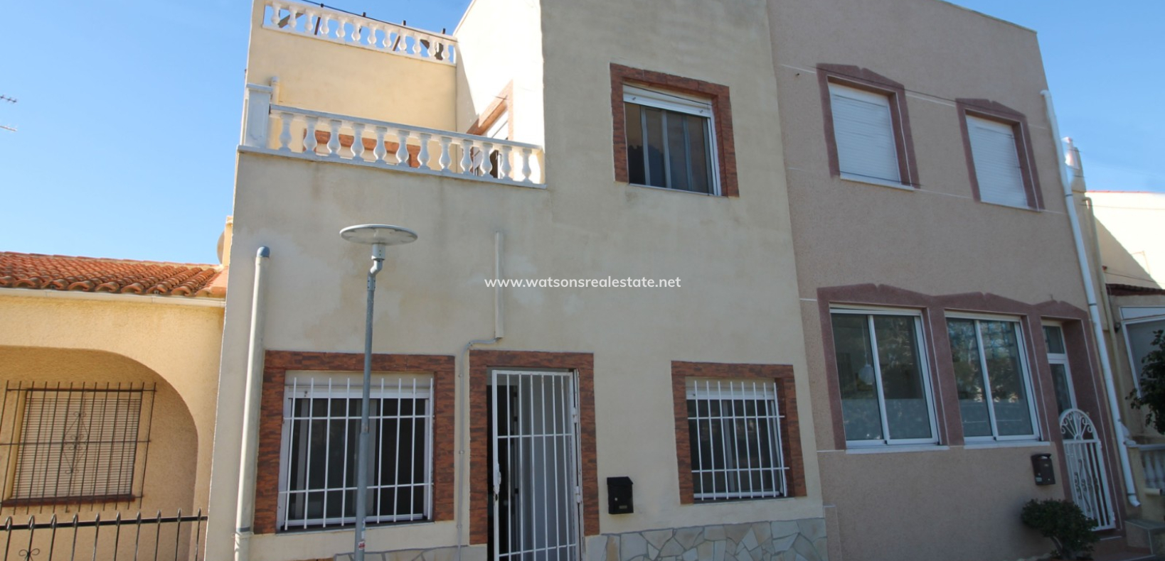 Resale - Terraced - Urb. La Marina