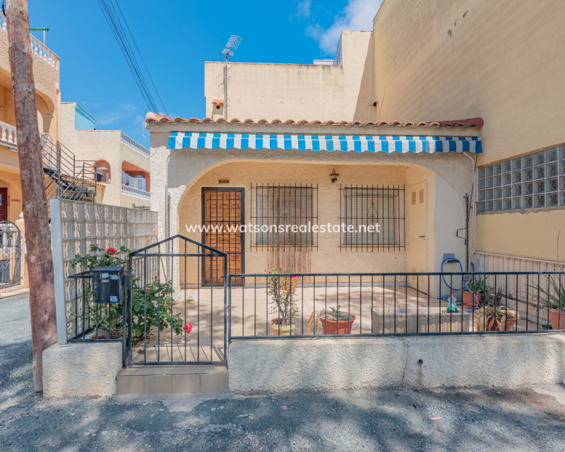 Resale - Terraced - Urb. La Marina