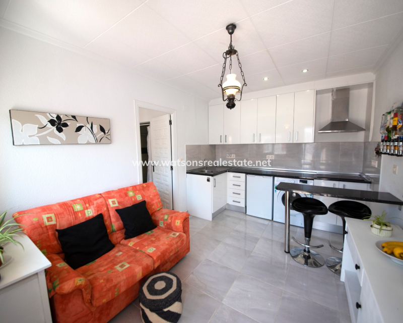 Resale - Terraced - Urb. La Marina