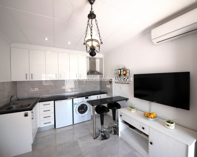 Resale - Terraced - Urb. La Marina