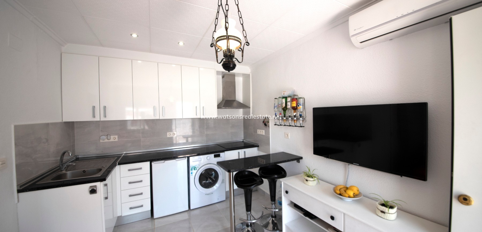 Resale - Terraced - Urb. La Marina