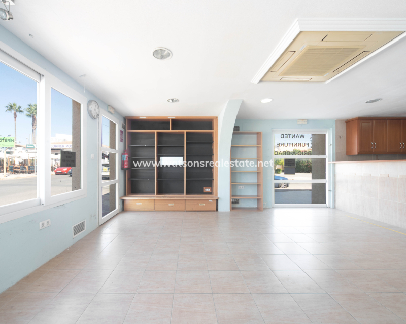 Resale - Terraced - Urb. La Marina