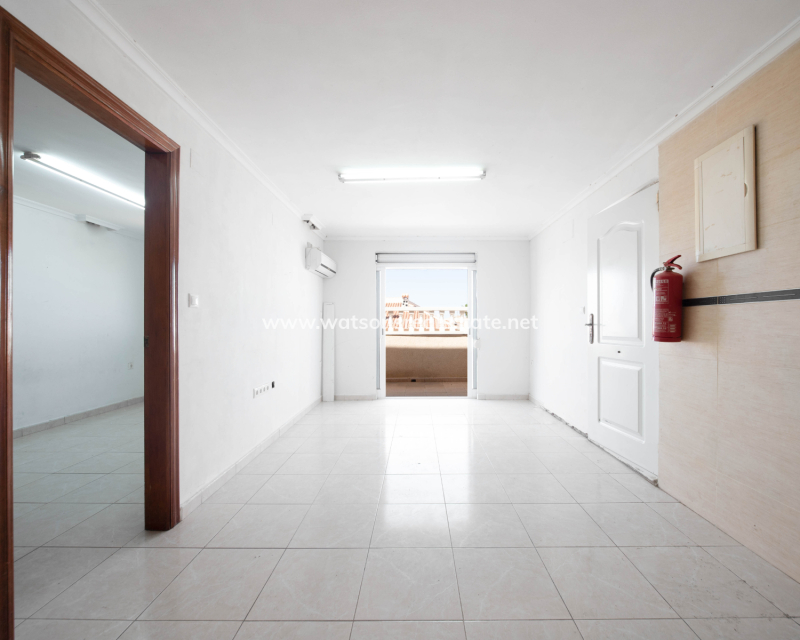 Resale - Terraced - Urb. La Marina