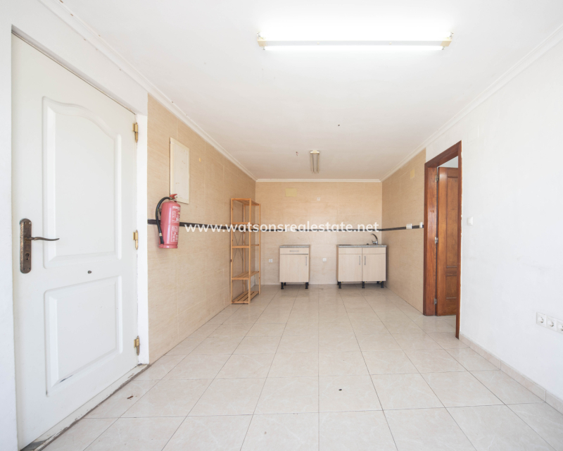 Resale - Terraced - Urb. La Marina