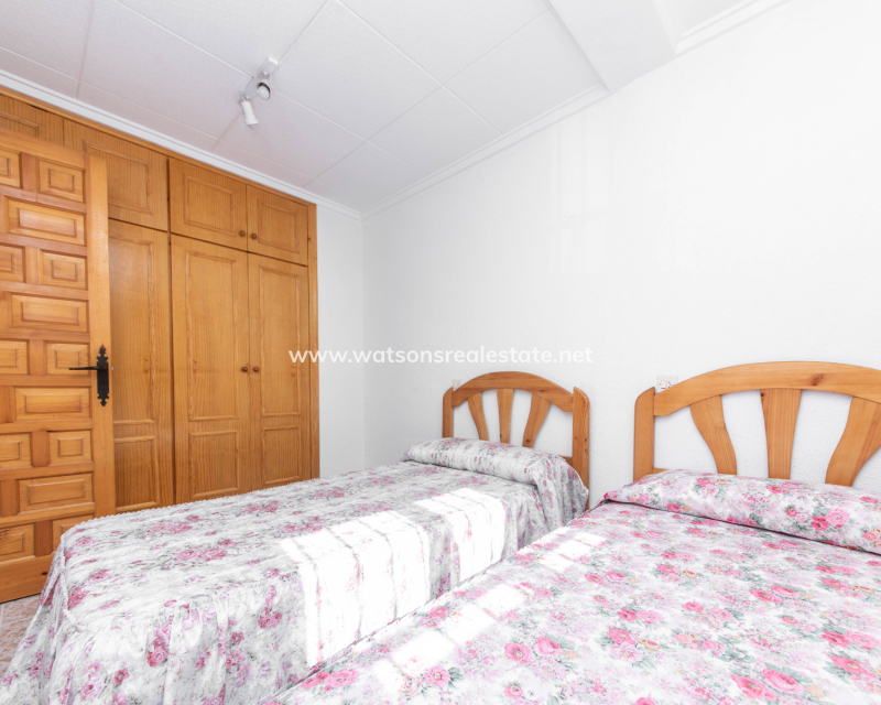 Resale - Terraced - Urb. La Marina