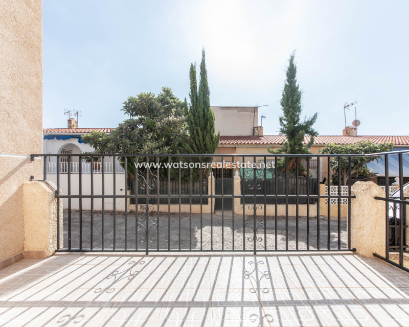 Resale - Terraced - Urb. La Marina
