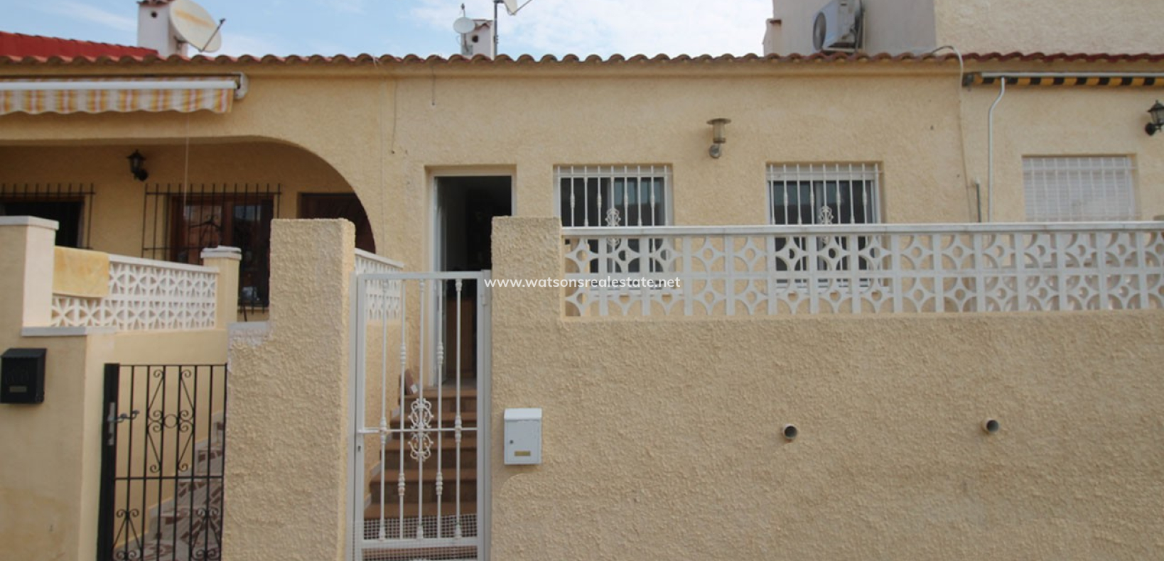 Resale - Terraced - Urb. La Marina