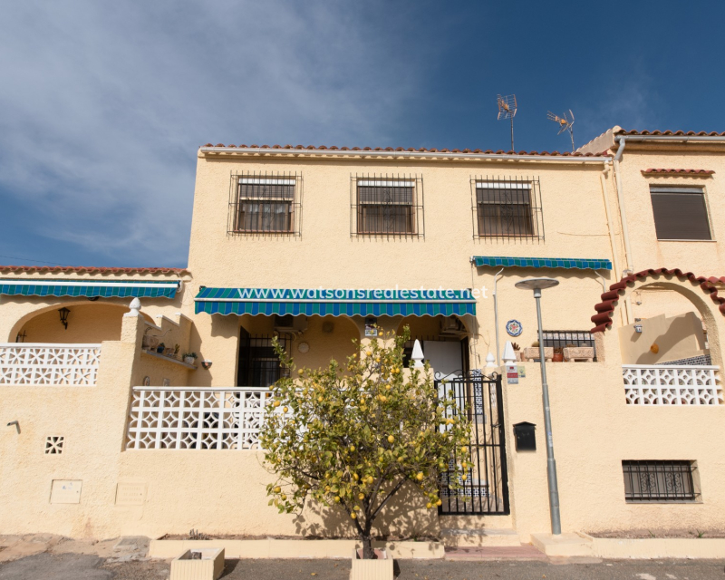 Resale - Terraced - Urb. La Marina