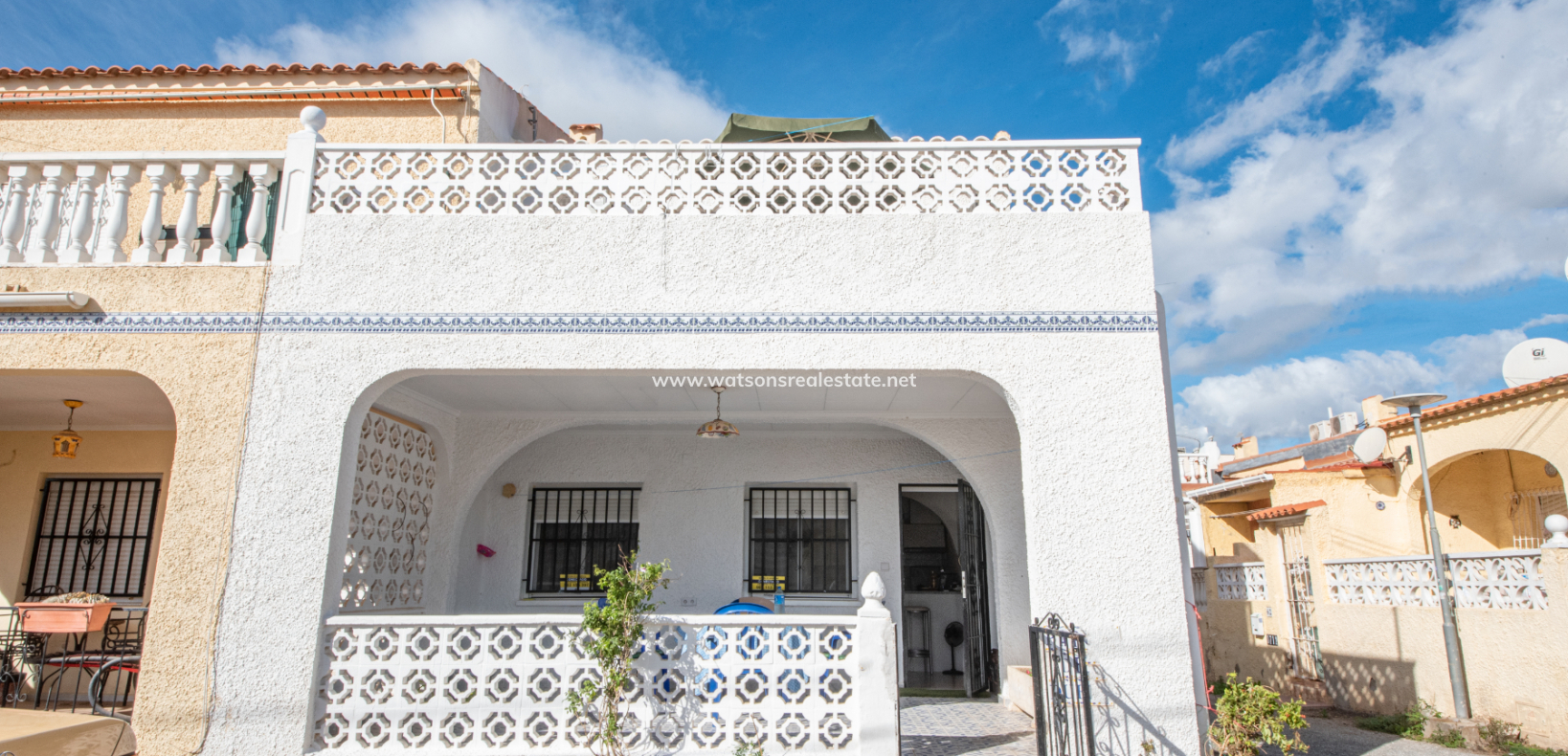 Resale - Terraced - Urb. La Marina