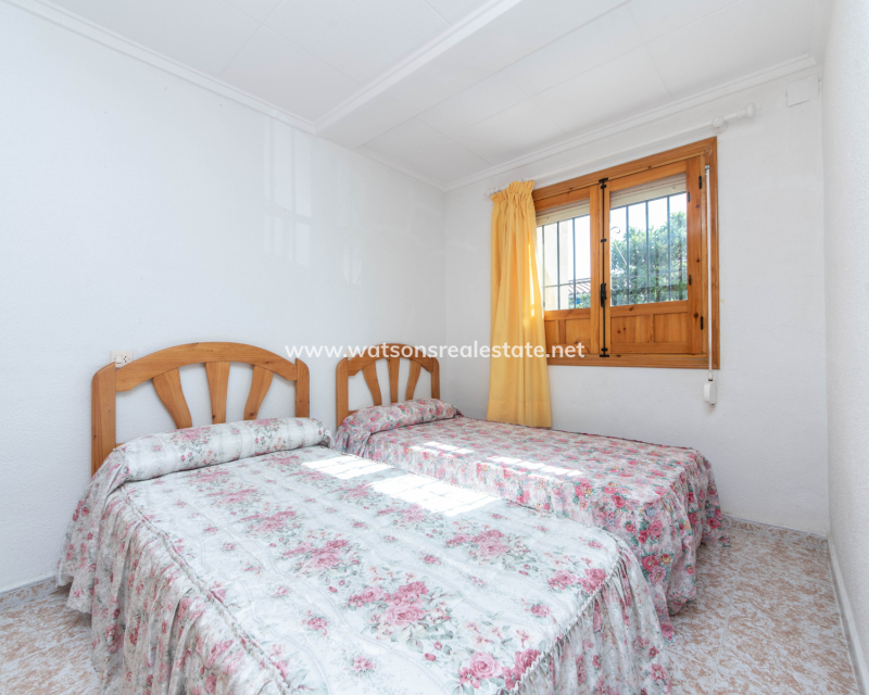 Resale - Terraced - Urb. La Marina