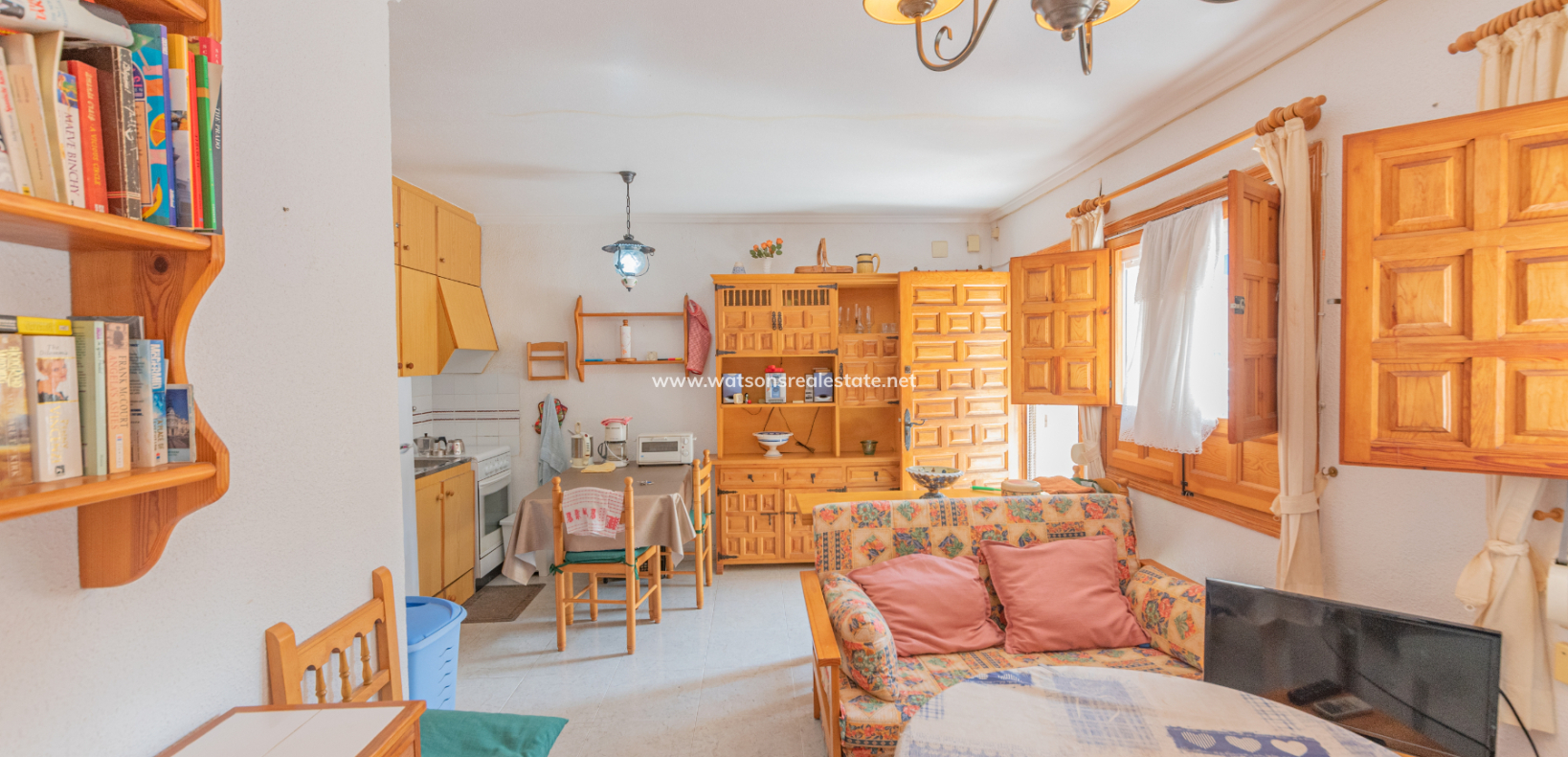 Resale - Terraced - Urb. La Marina