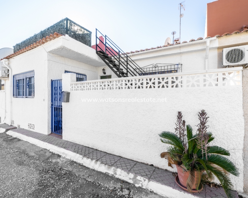 Resale - Terraced - Urb. La Marina