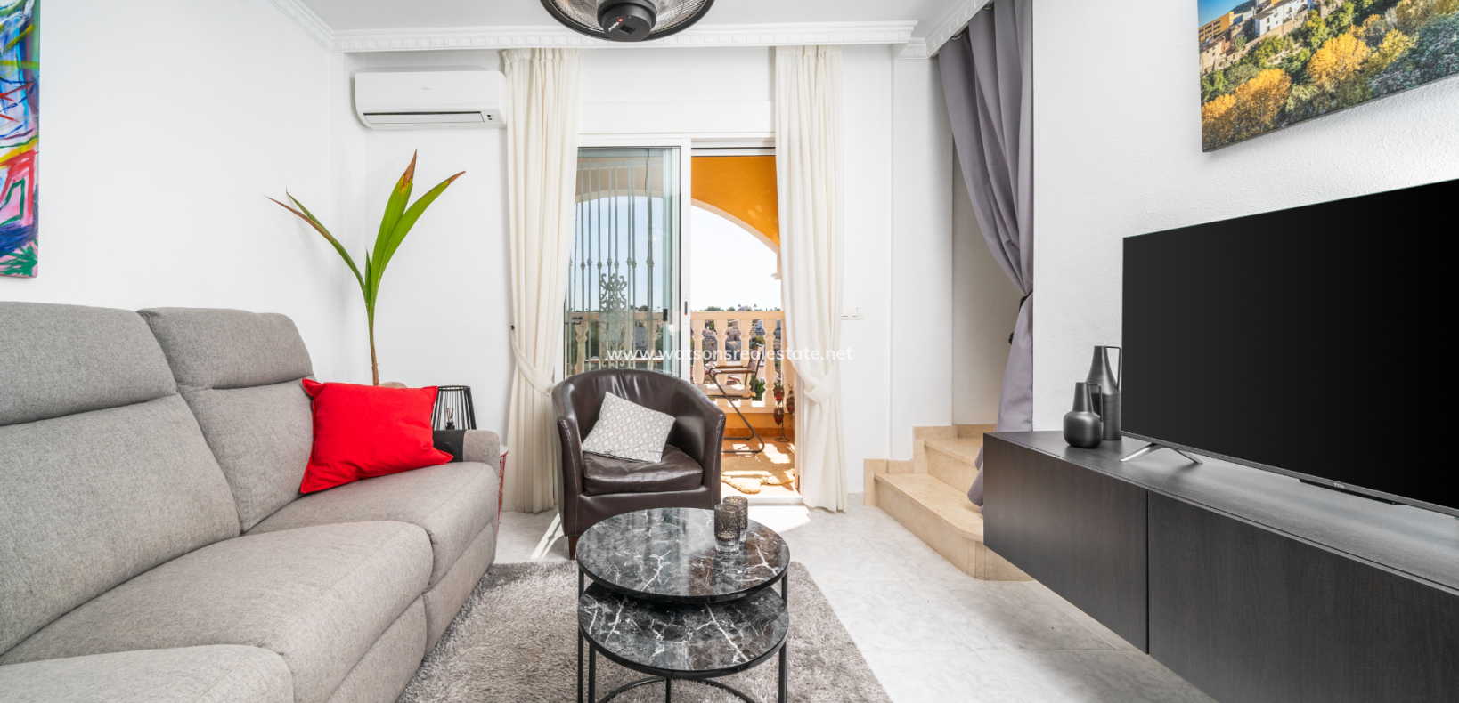 Resale - Terraced - Urb. La Marina