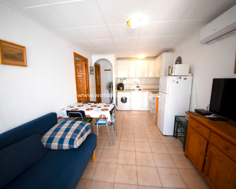 Resale - Terraced - Urb. La Marina