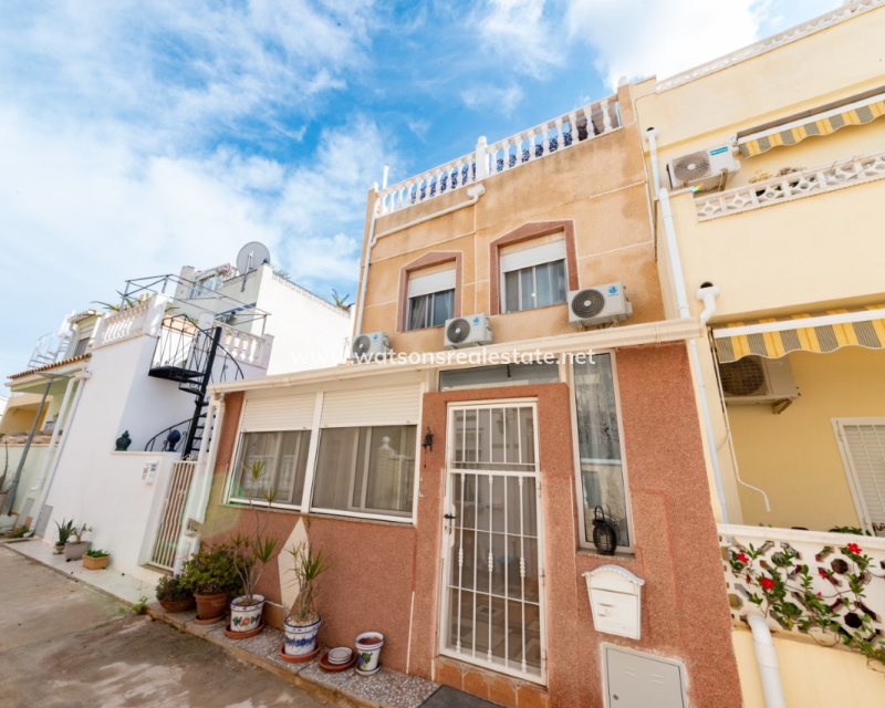 Resale - Terraced - Urb. La Marina