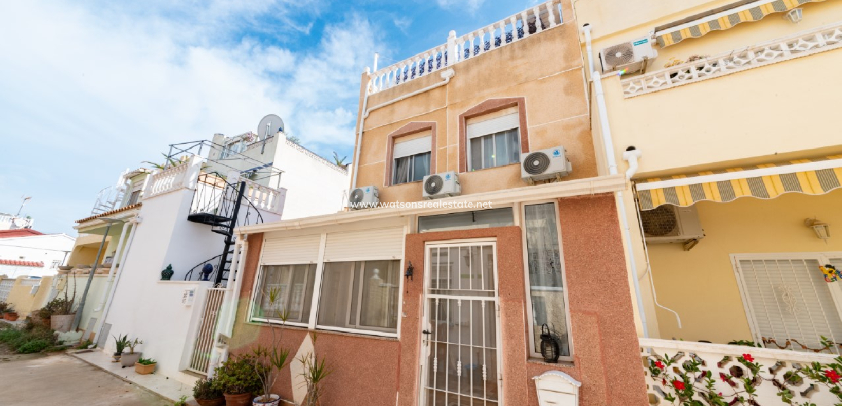 Resale - Terraced - Urb. La Marina