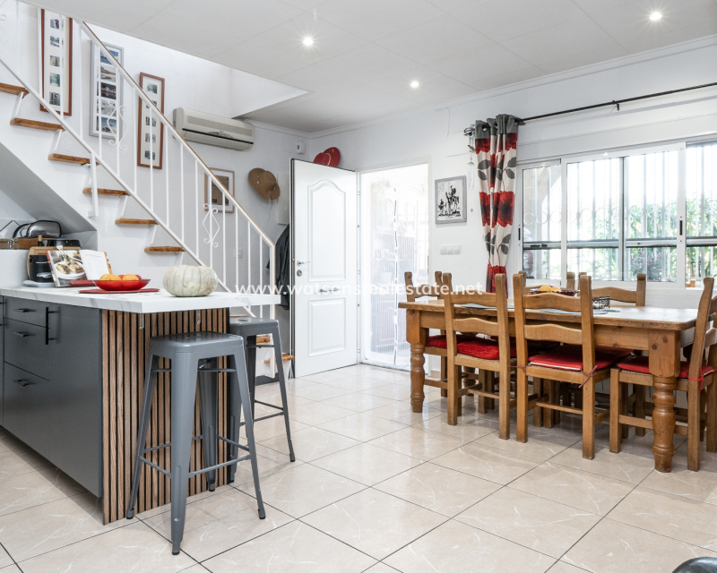 Resale - Terraced - Urb. La Marina
