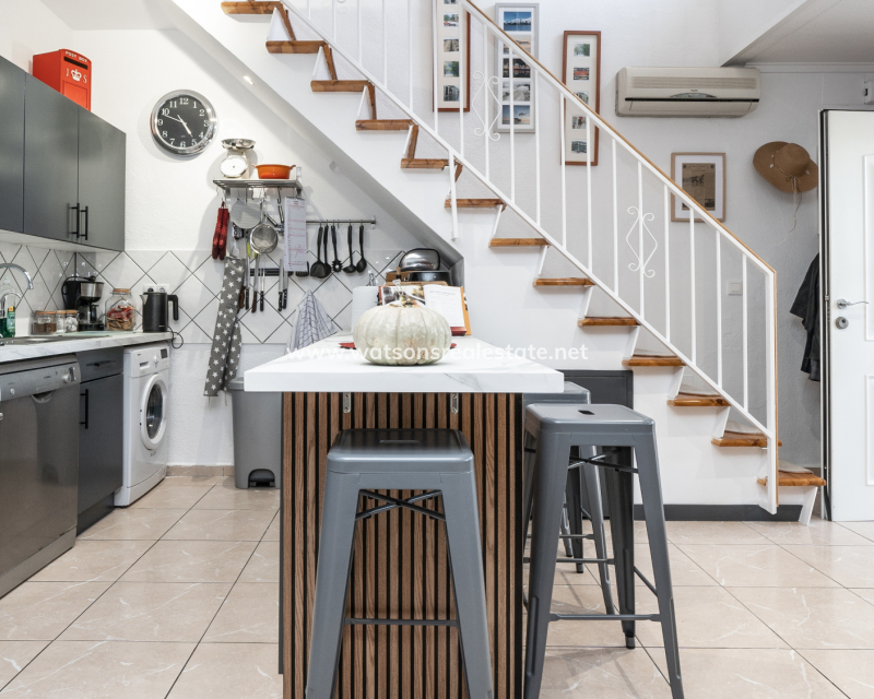 Resale - Terraced - Urb. La Marina
