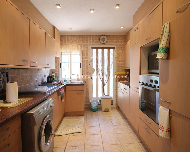 Resale - Terraced - Urb. La Marina