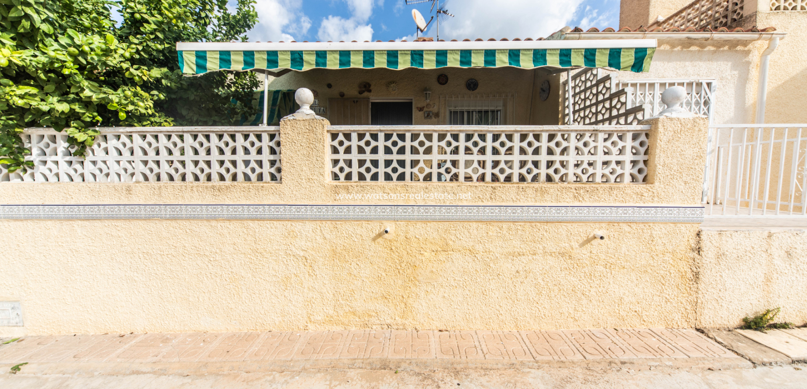 Resale - Terraced - Urb. La Marina