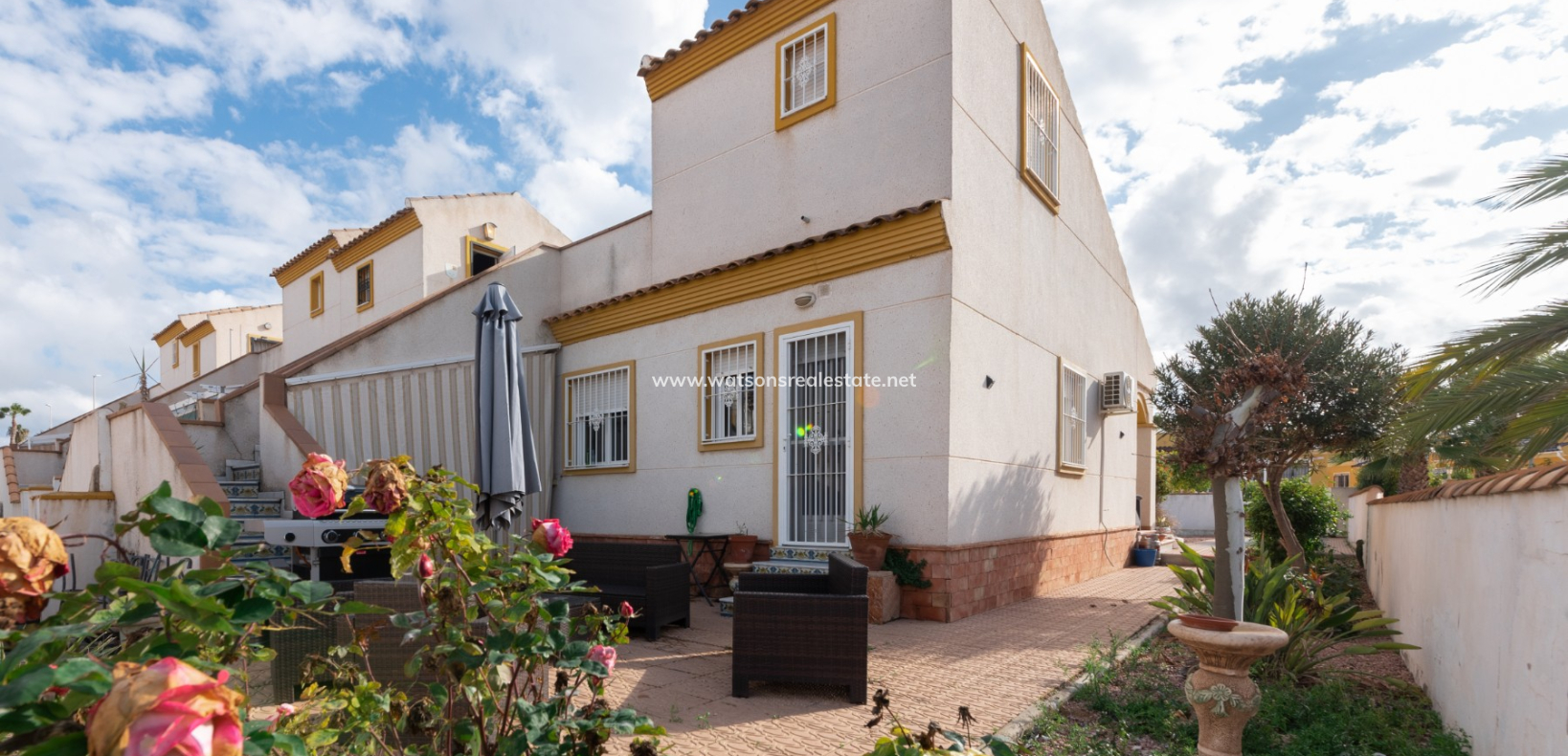 Resale - Terraced - Urb. La Marina