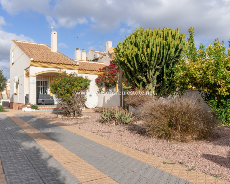 Resale - Terraced - Urb. La Marina