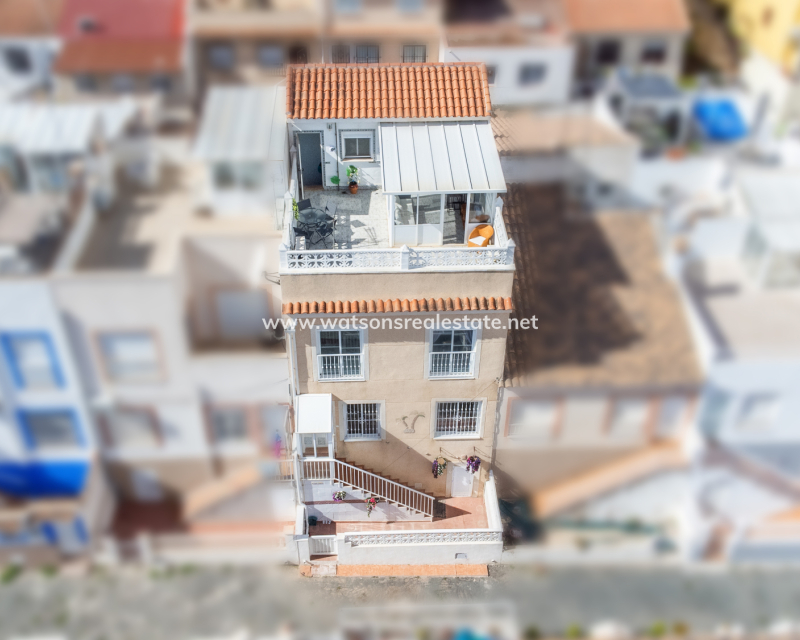 Resale - Terraced - Urb. La Marina