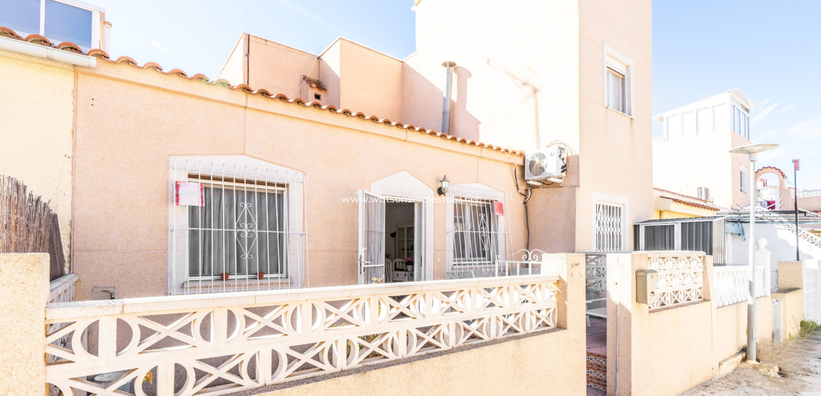 Resale - Terraced - Urb. La Marina