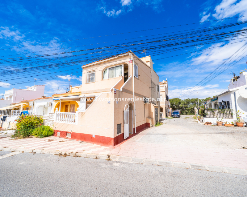Resale - Terraced - Urb. La Marina