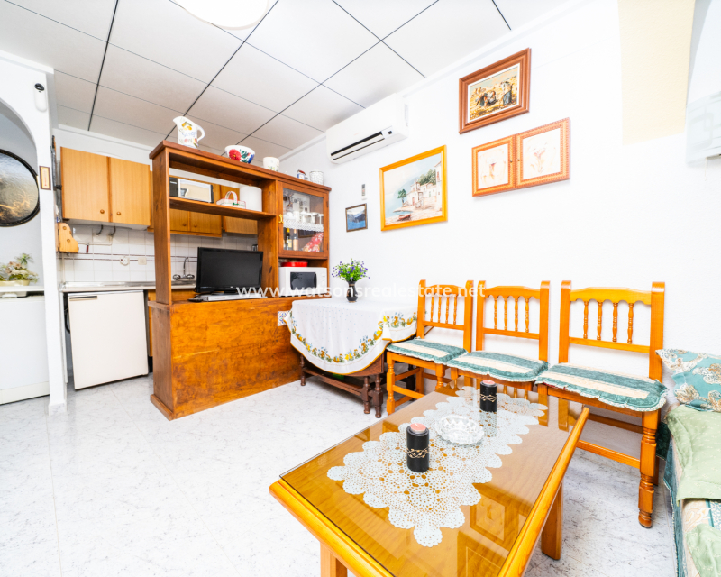 Resale - Terraced - Urb. La Marina