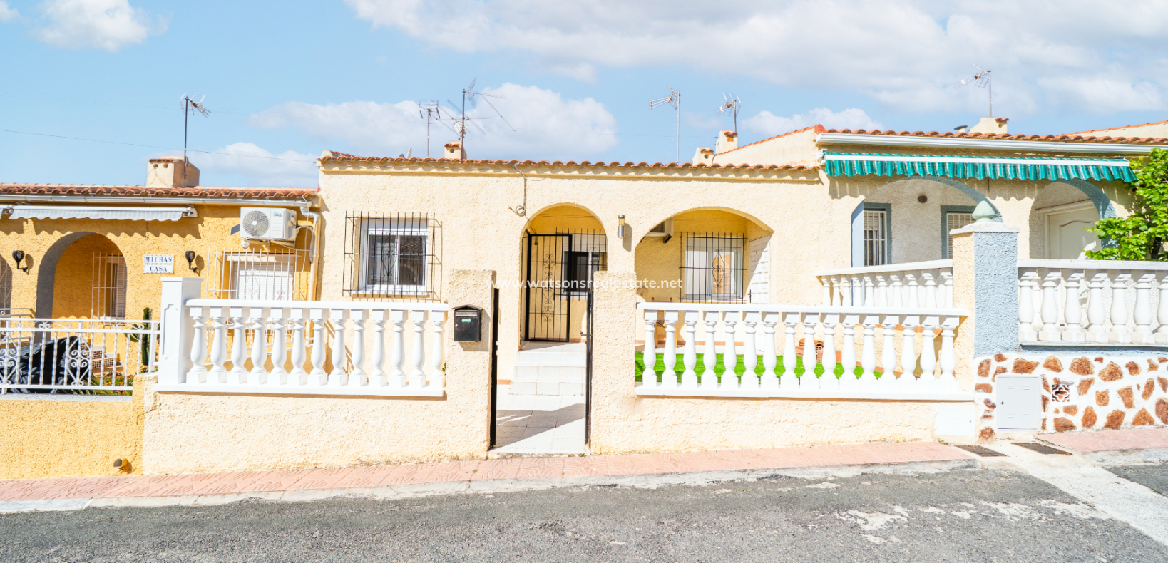 Resale - Terraced - Urb. La Marina