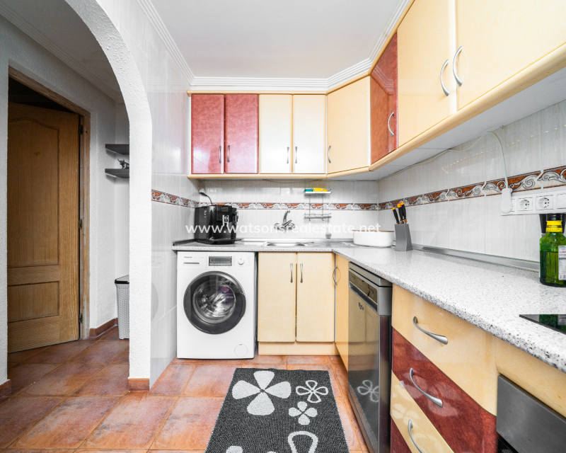 Resale - Terraced - Urb. La Marina