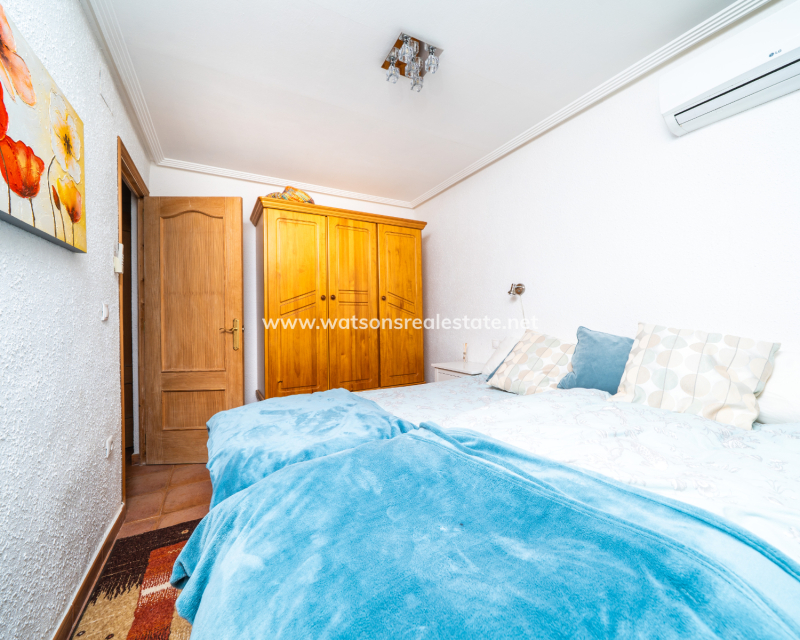 Resale - Terraced - Urb. La Marina