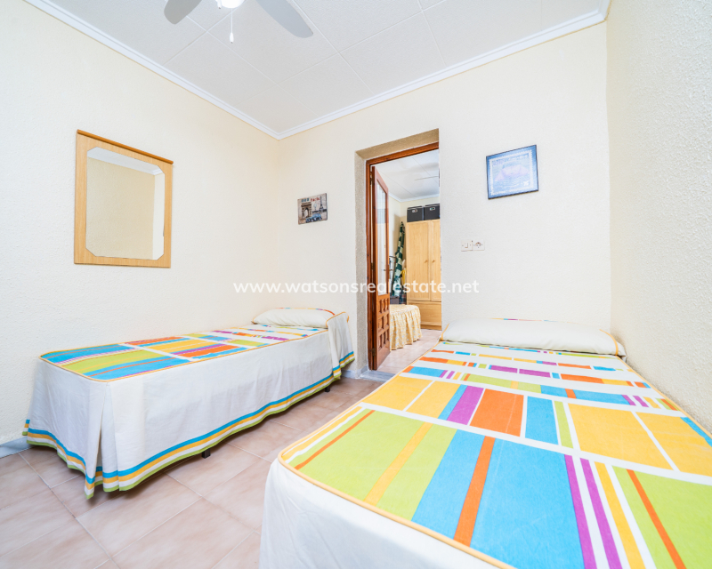 Resale - Terraced - Urb. La Marina