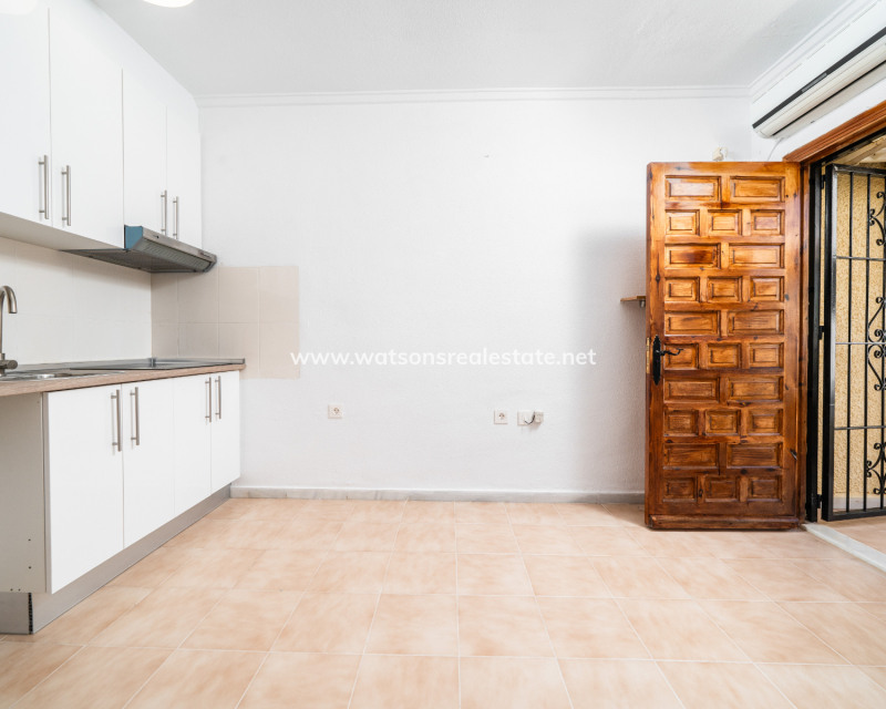 Resale - Terraced - Urb. La Marina