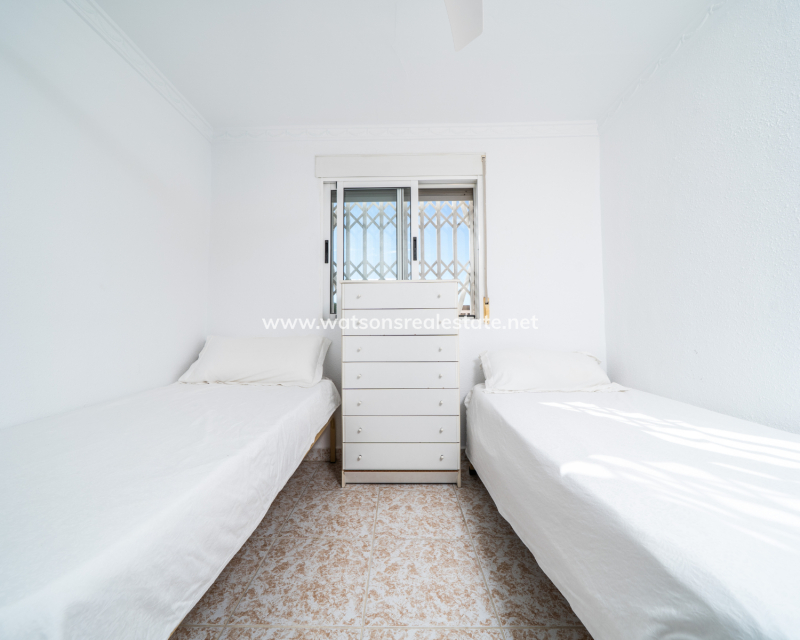 Resale - Terraced - Urb. La Marina