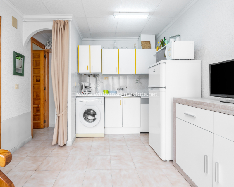 Resale - Terraced - Urb. La Marina