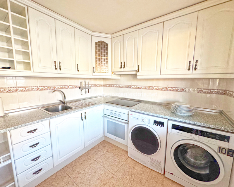 Resale - Terraced - Urb. La Marina