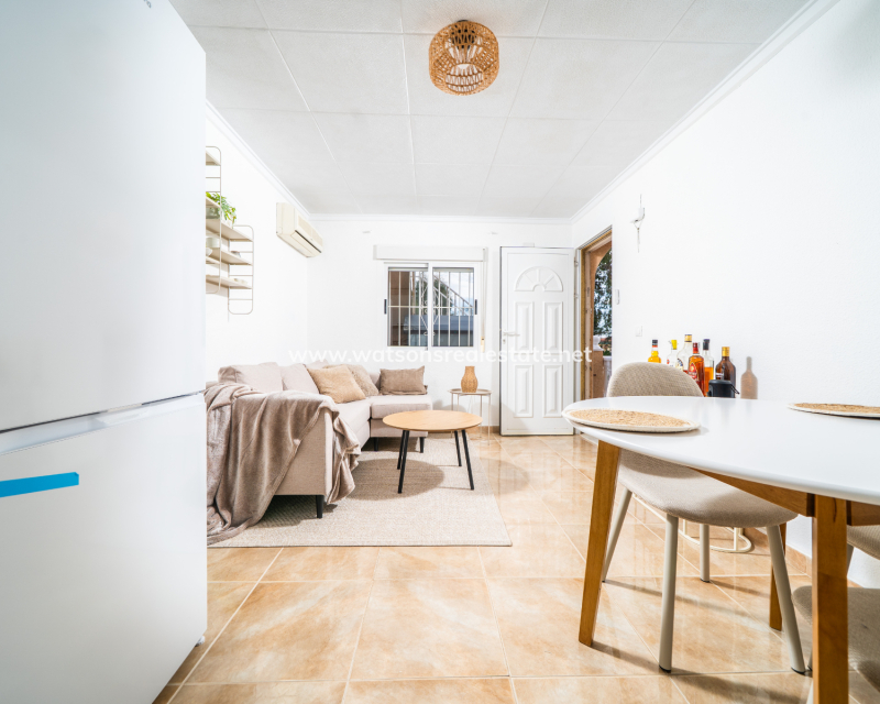 Resale - Terraced - Urb. La Marina