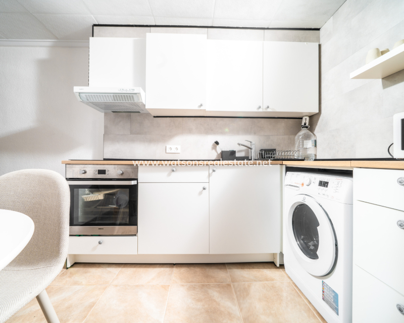 Resale - Terraced - Urb. La Marina