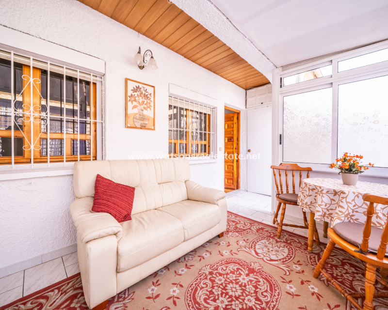 Resale - Terraced - Urb. La Marina