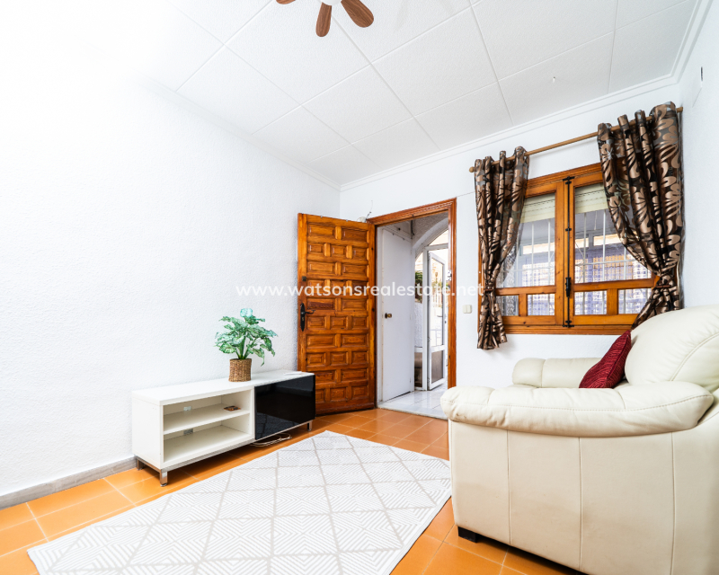 Resale - Terraced - Urb. La Marina